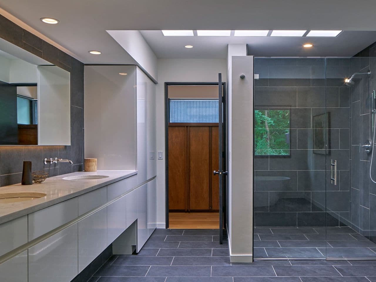 Saxonia Lane bathroom